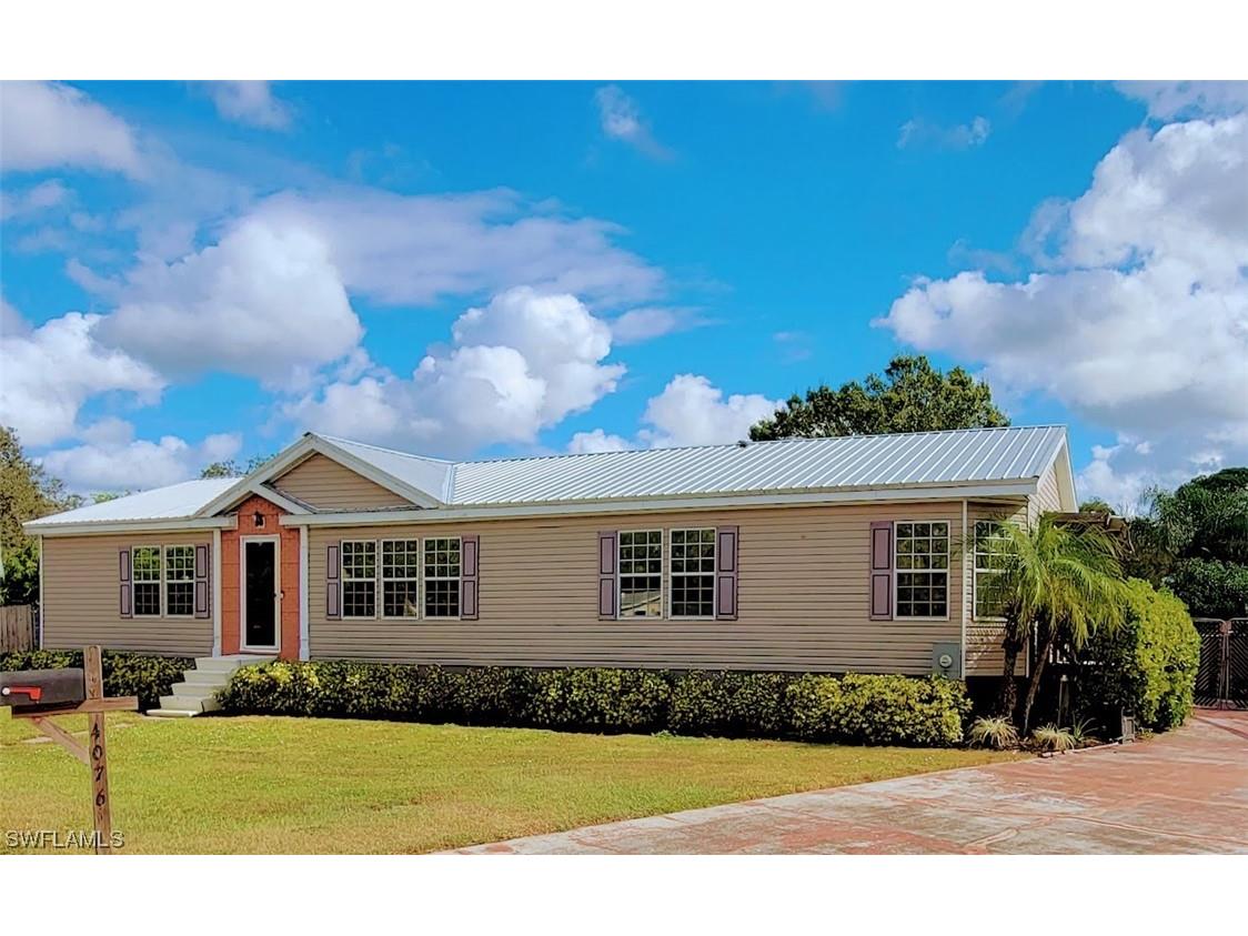 4076 Blue Cypress Court Labelle FL 33935 223083723 image1