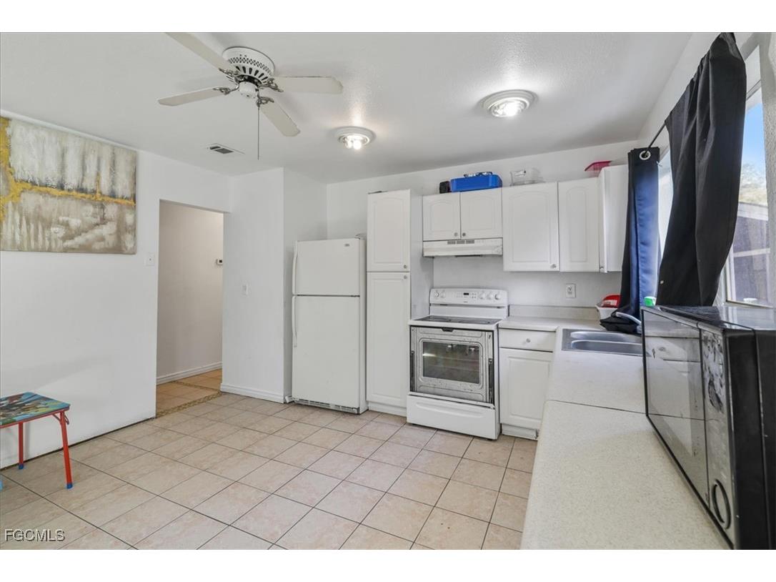 4077 S Edgewater Circle Labelle FL 33935 2025015483 image10