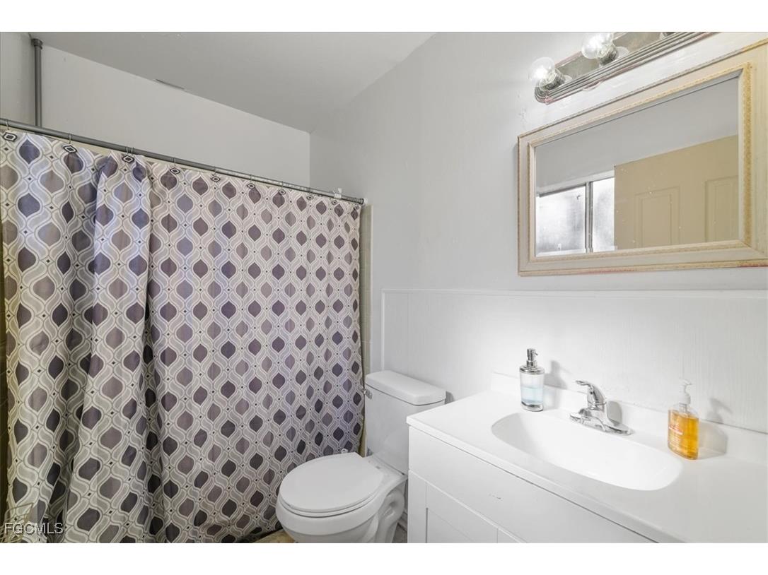 4077 S Edgewater Circle Labelle FL 33935 2025015483 image12