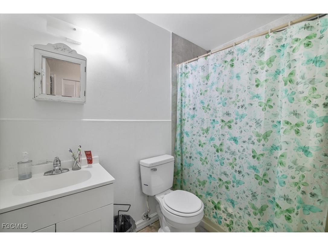 4077 S Edgewater Circle Labelle FL 33935 2025015483 image13