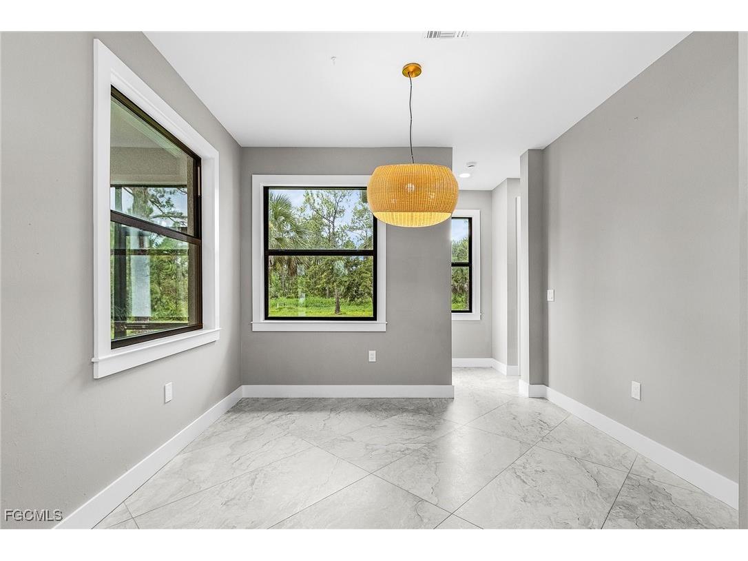 408 41st Avenue NE Naples FL 34120 2025005458 image11