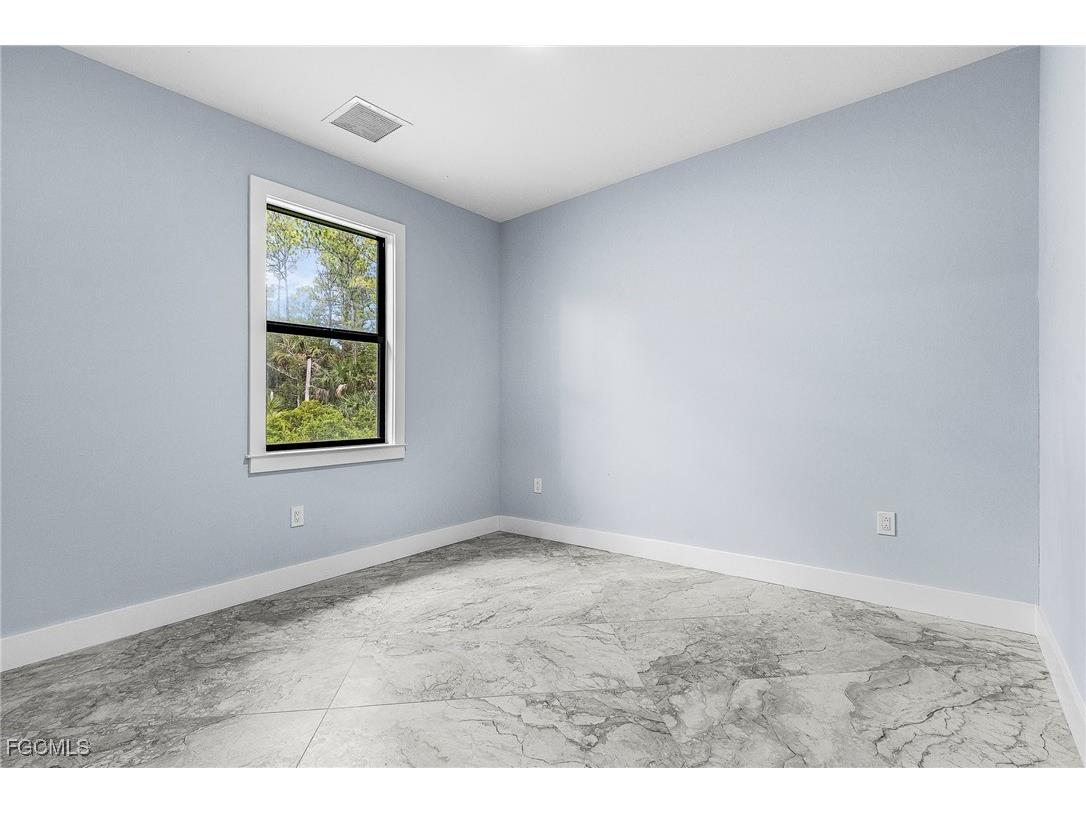 408 41st Avenue NE Naples FL 34120 2025005458 image13