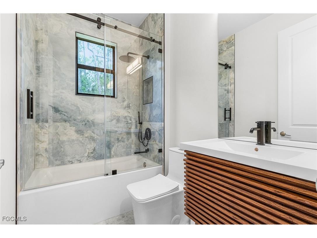 408 41st Avenue NE Naples FL 34120 2025005458 image14