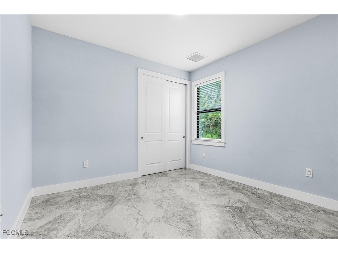 408 41st Avenue NE Naples FL 34120 2025005458 image15