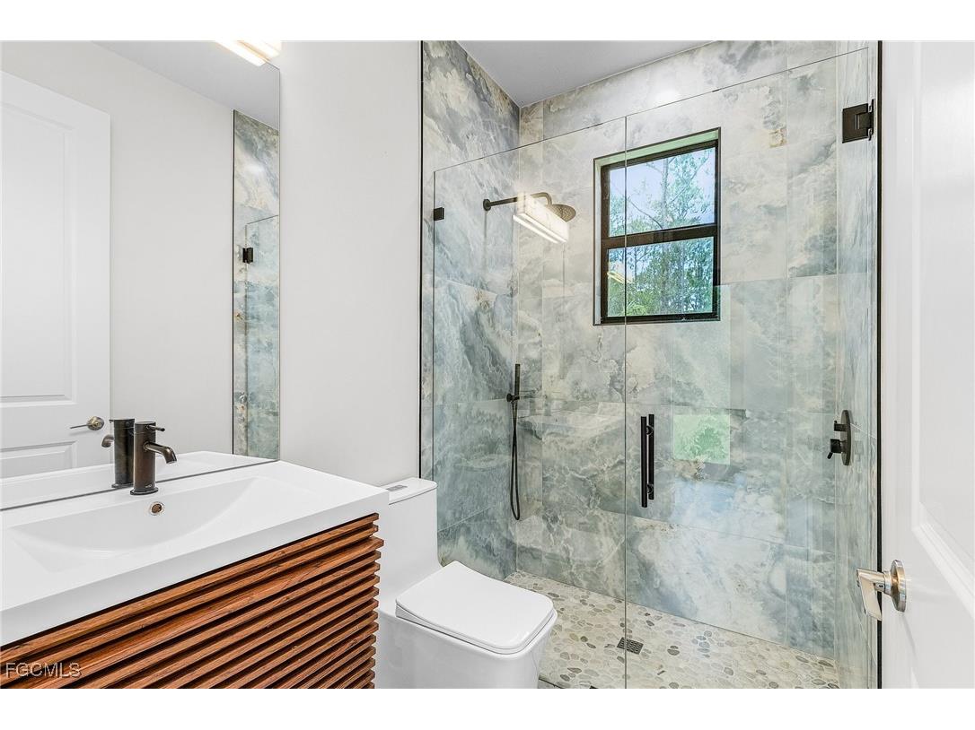 408 41st Avenue NE Naples FL 34120 2025005458 image16