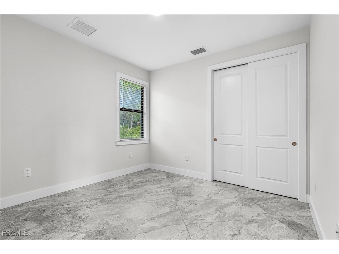 408 41st Avenue NE Naples FL 34120 2025005458 image17