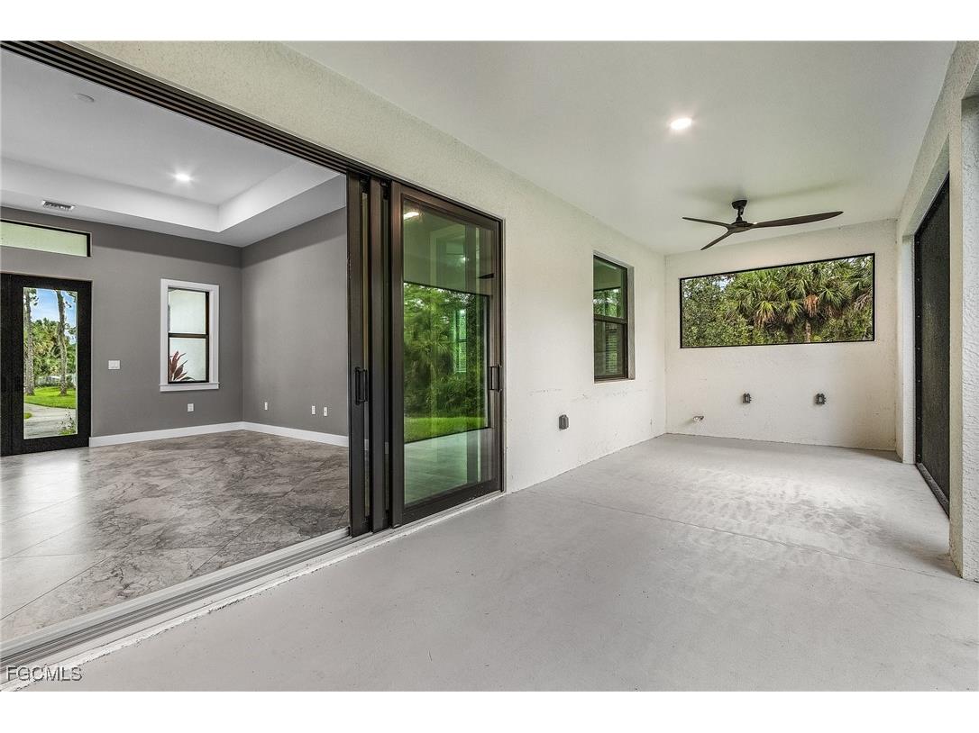 408 41st Avenue NE Naples FL 34120 2025005458 image23