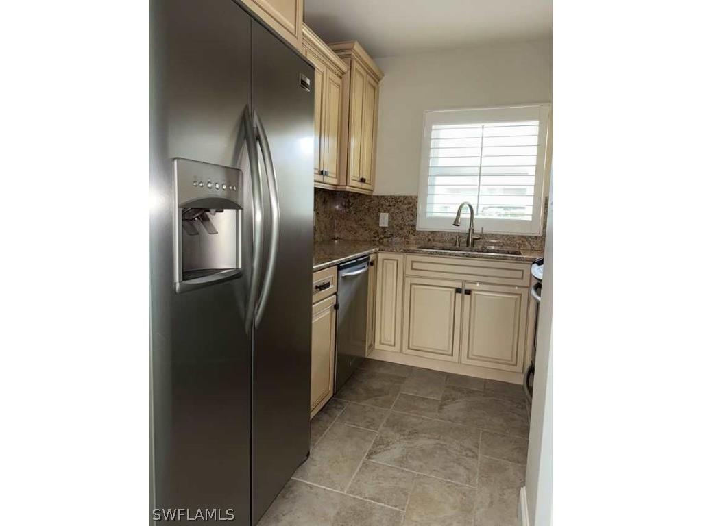 408 Broad Avenue S #H408 Naples FL 34102 226002666 image3