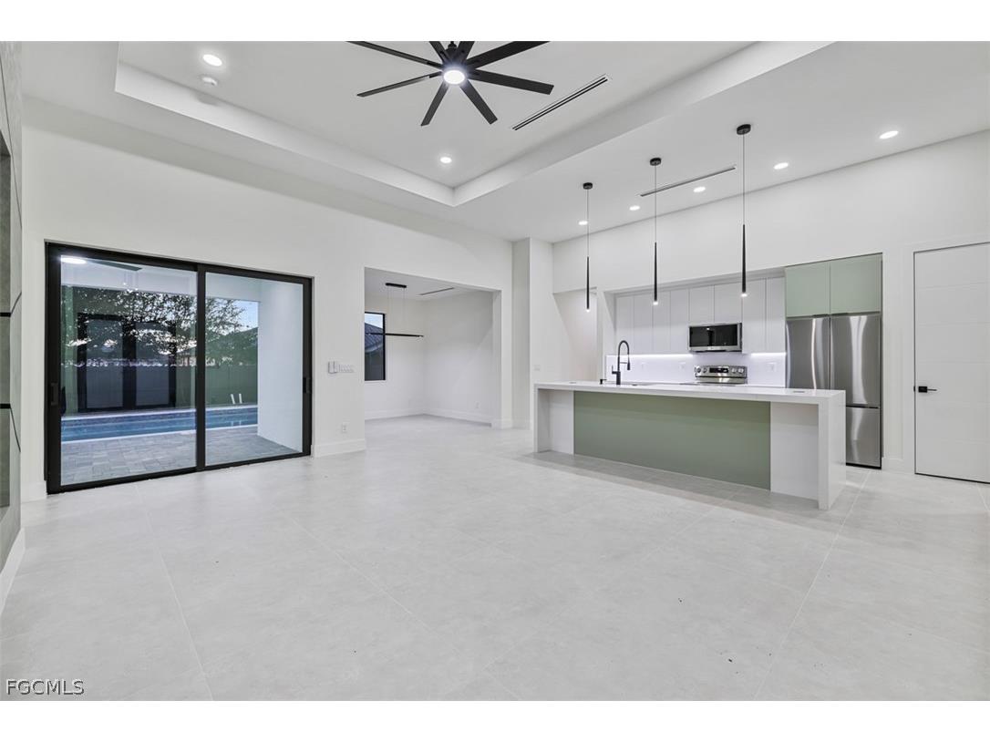 408 SW 28th Avenue Cape Coral FL 33991 2026008356 image6