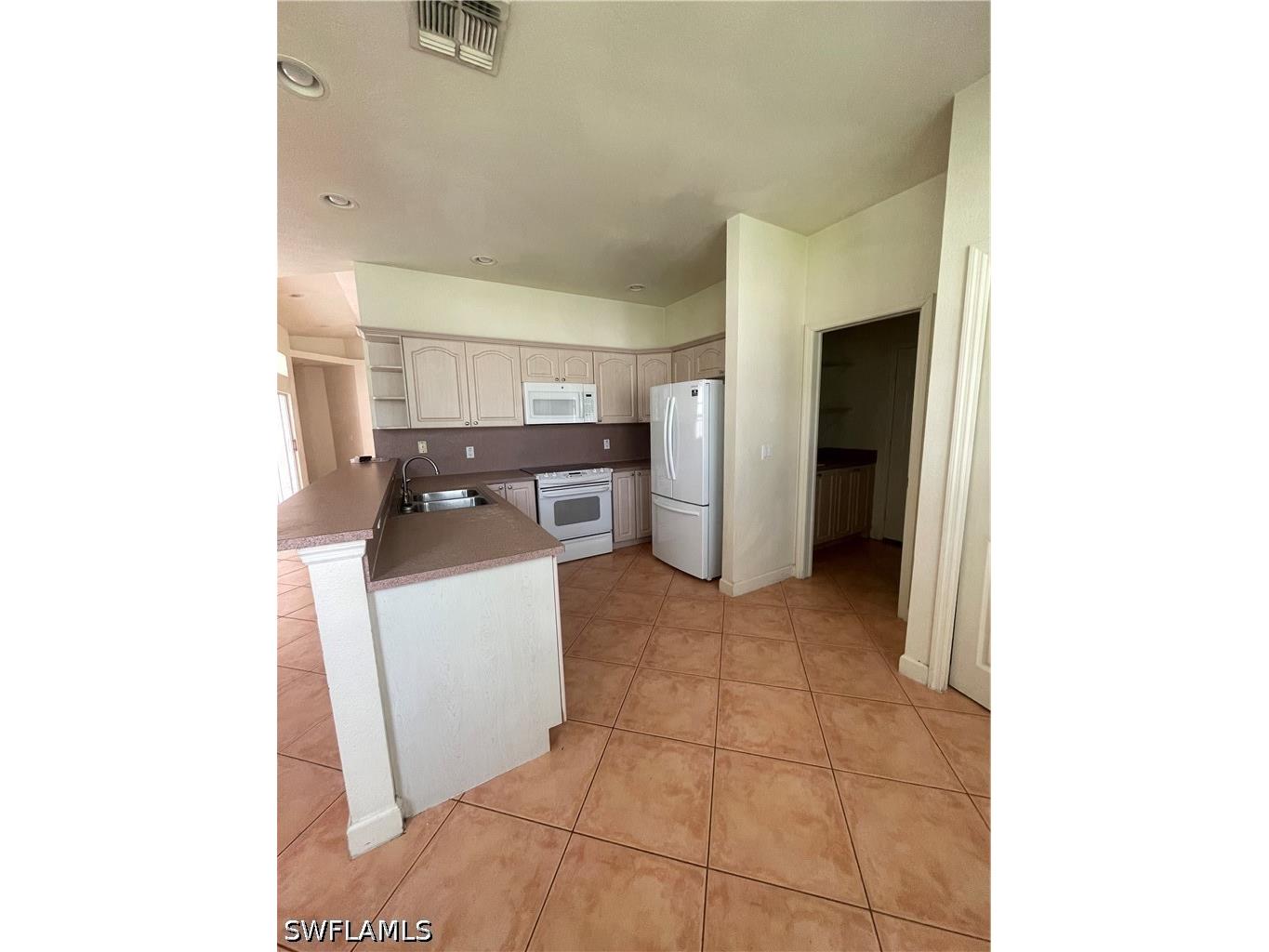 4080 33rd Avenue NE Naples FL 34120 226017308 image7