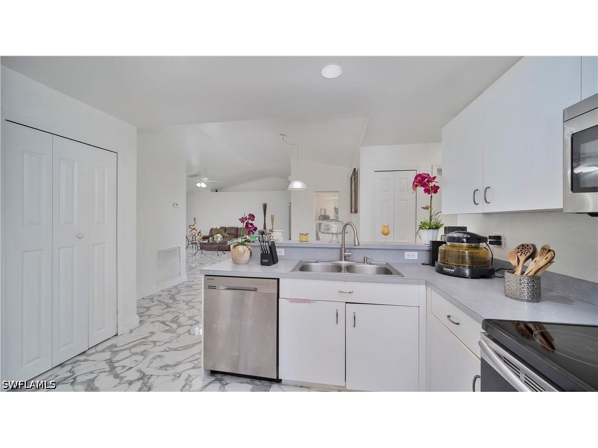  Naples FL 34117 226016895 image15