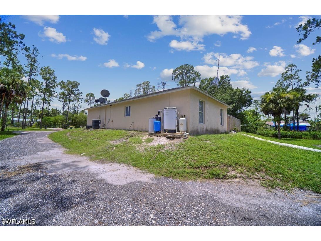 Naples FL 34117 226016895 image34