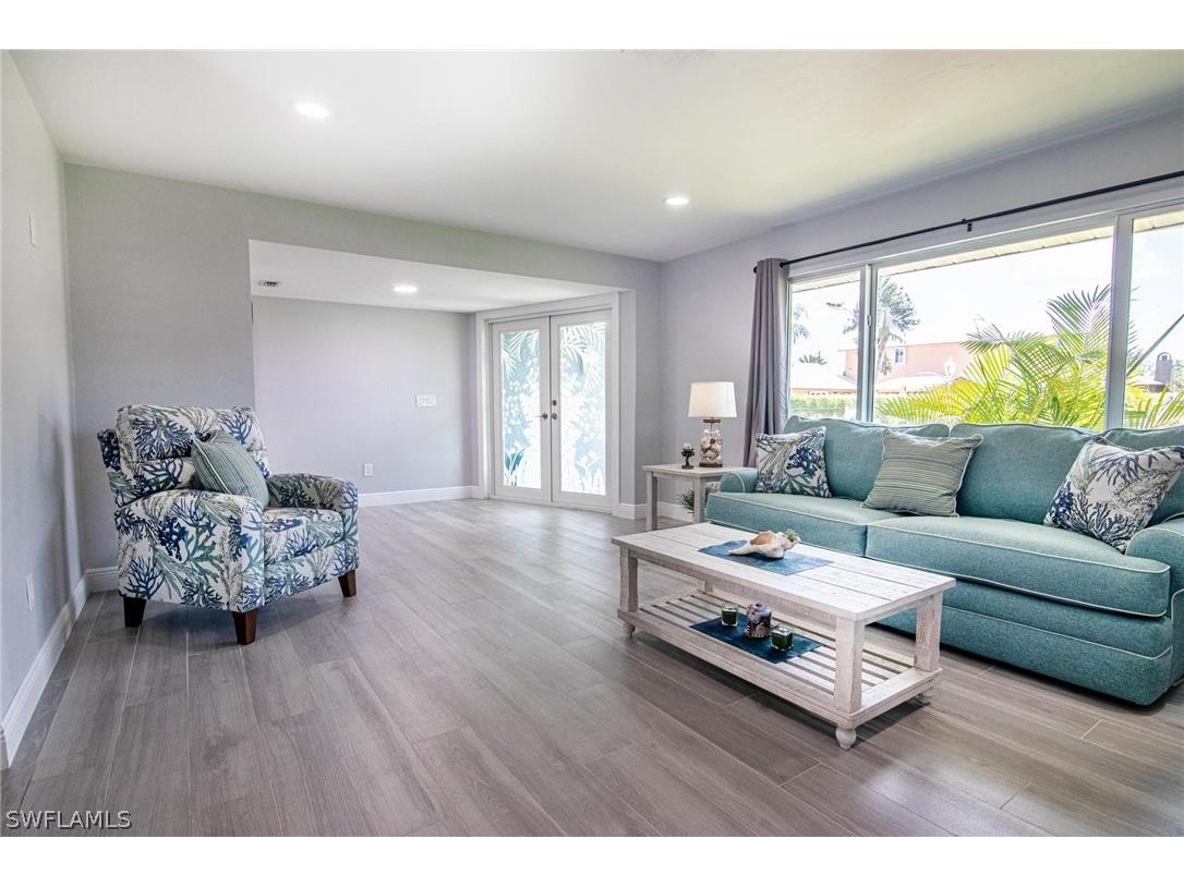 4081 Orange Grove Boulevard North Fort Myers FL 33903 224048900 image1