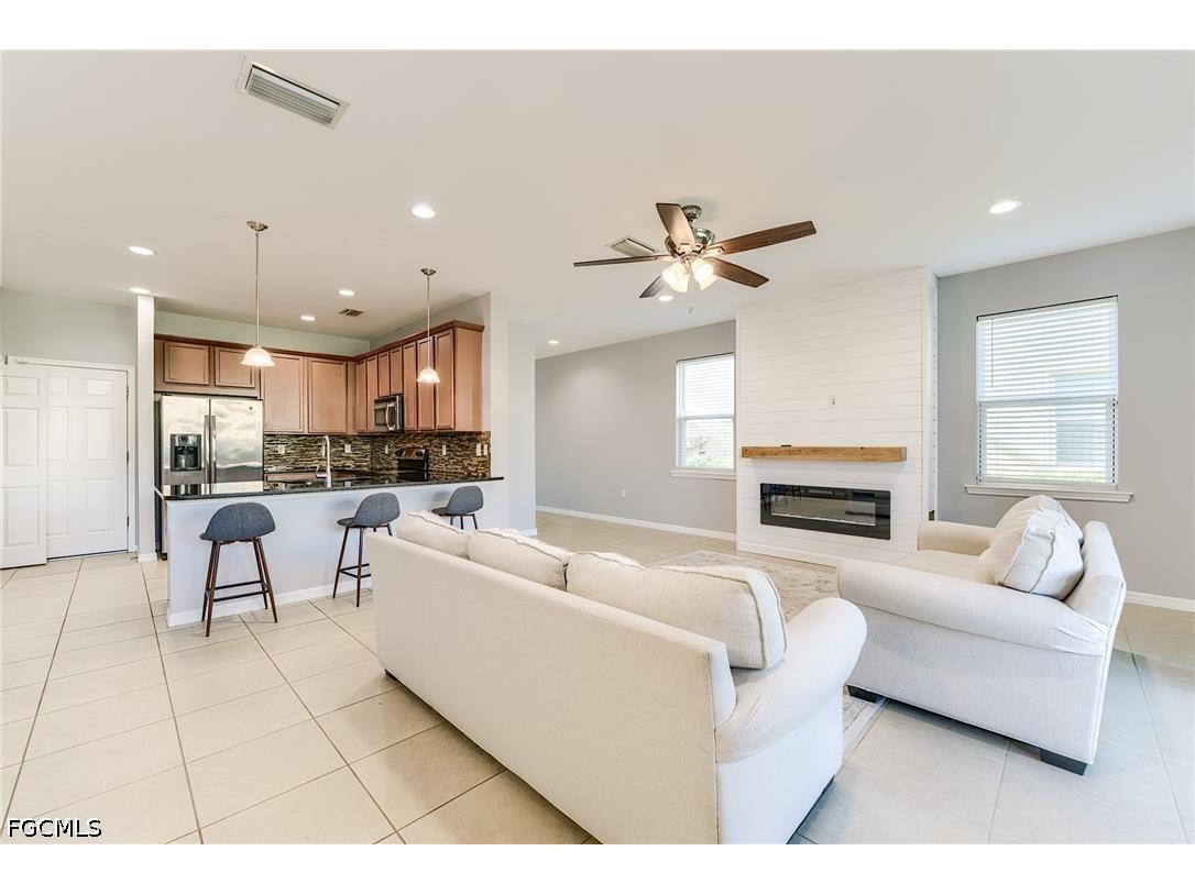 4084 Wilmont Place Fort Myers FL 33916 2026028916 image3
