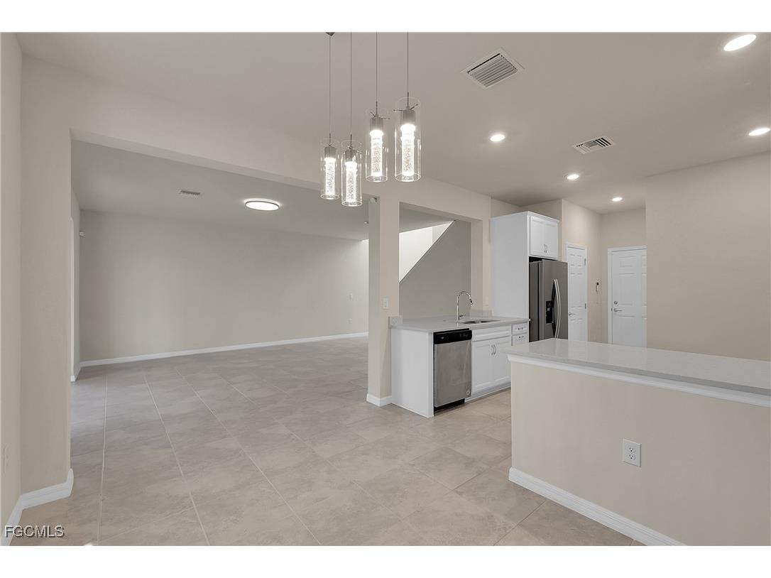 4085 Spotted Eagle Way Fort Myers FL 33966 2026005945 image6