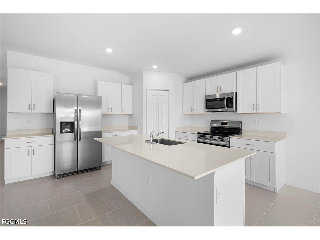 4087 Lattuca Lane North Fort Myers FL 33917 2026018358 image12
