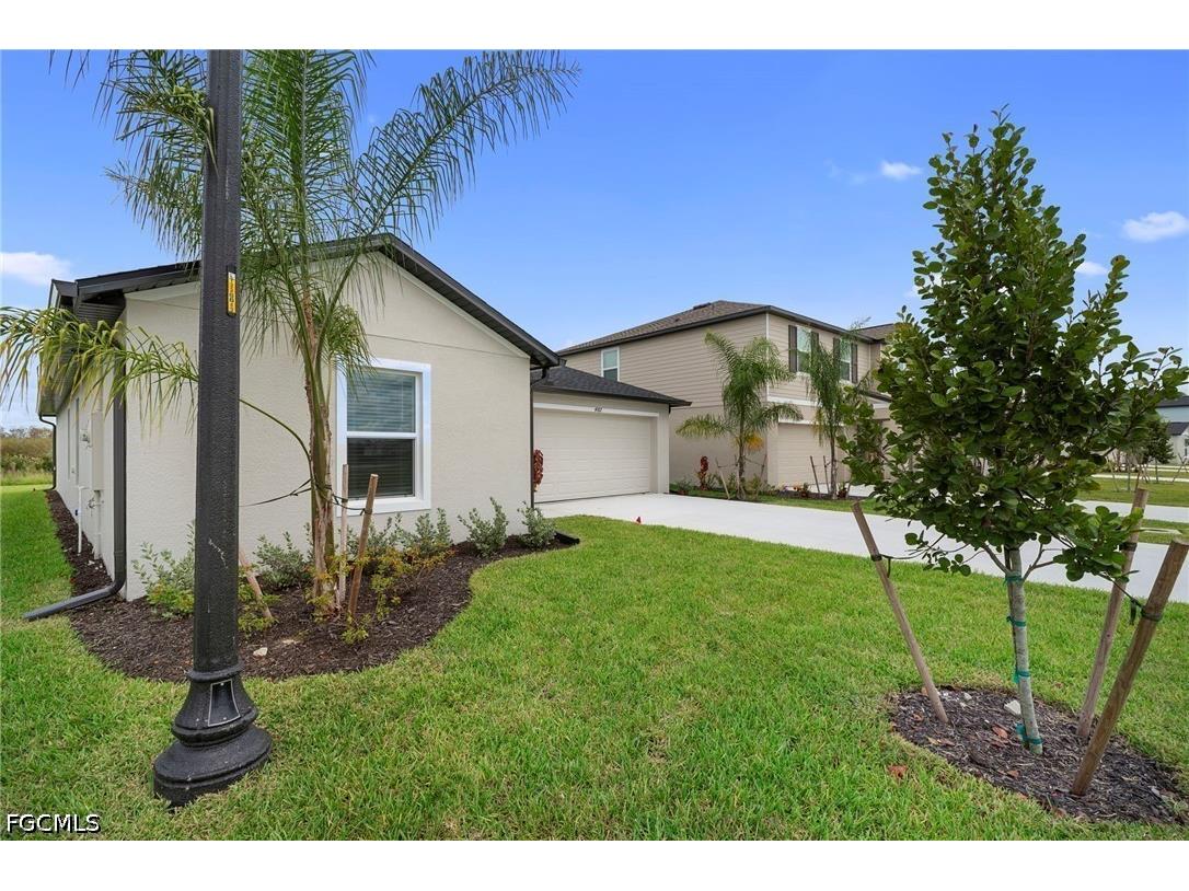 4087 Lattuca Lane North Fort Myers FL 33917 2026018358 image3