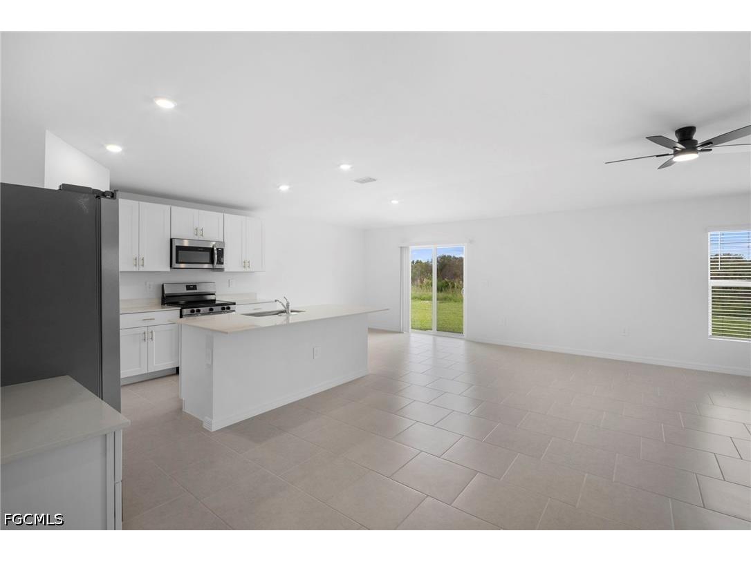 4087 Lattuca Lane North Fort Myers FL 33917 2026018358 image6