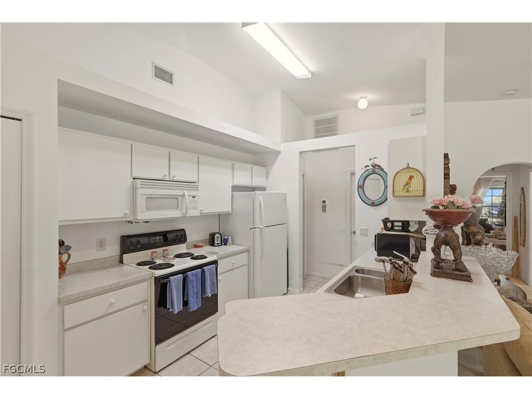409 Bethany Village Circle Lehigh Acres FL 33936 2026009325 image5