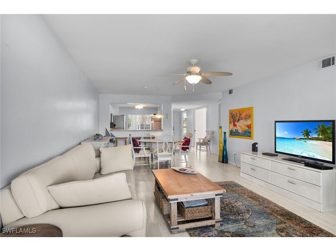 409 Gabriel Circle #2207 Naples FL 34104 225076873 image12