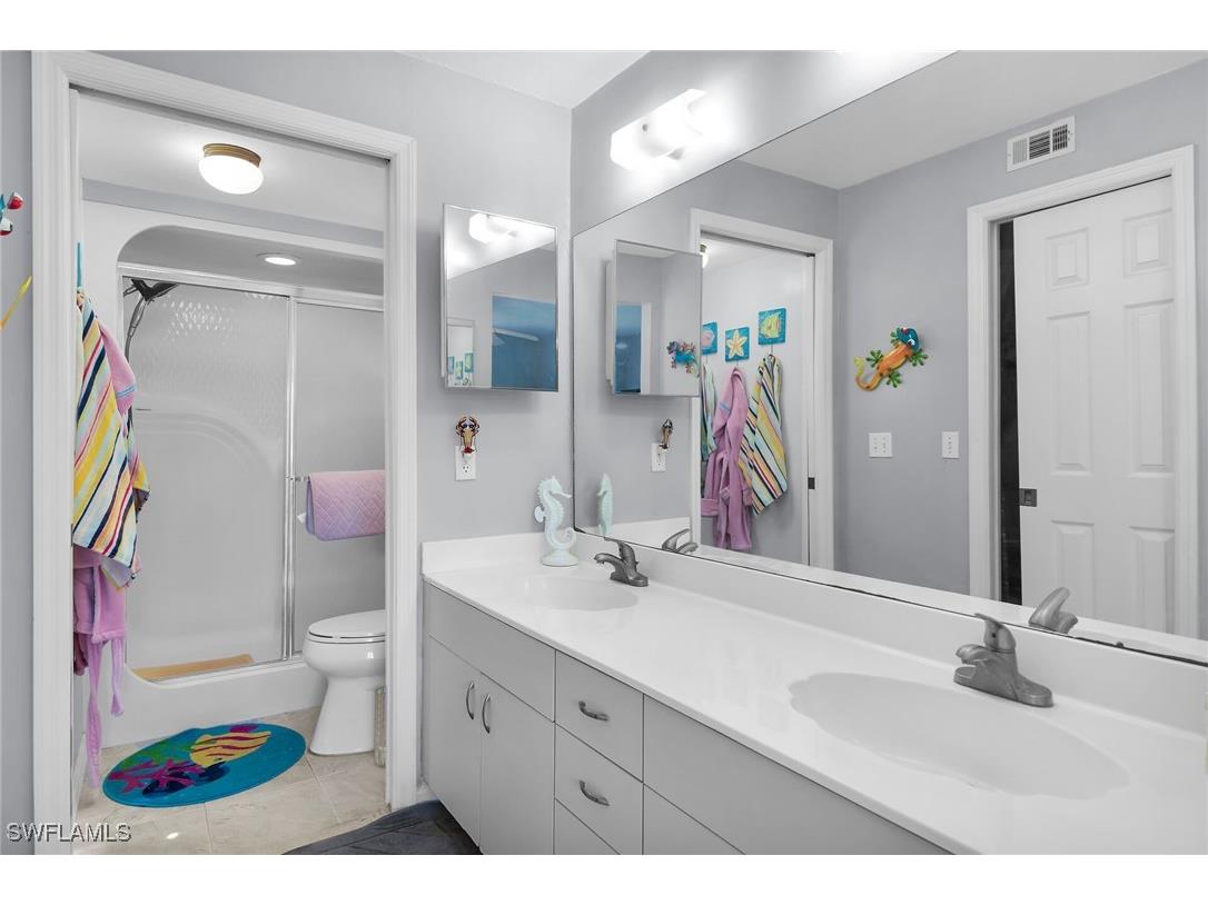 409 Gabriel Circle #2207 Naples FL 34104 225076873 image17