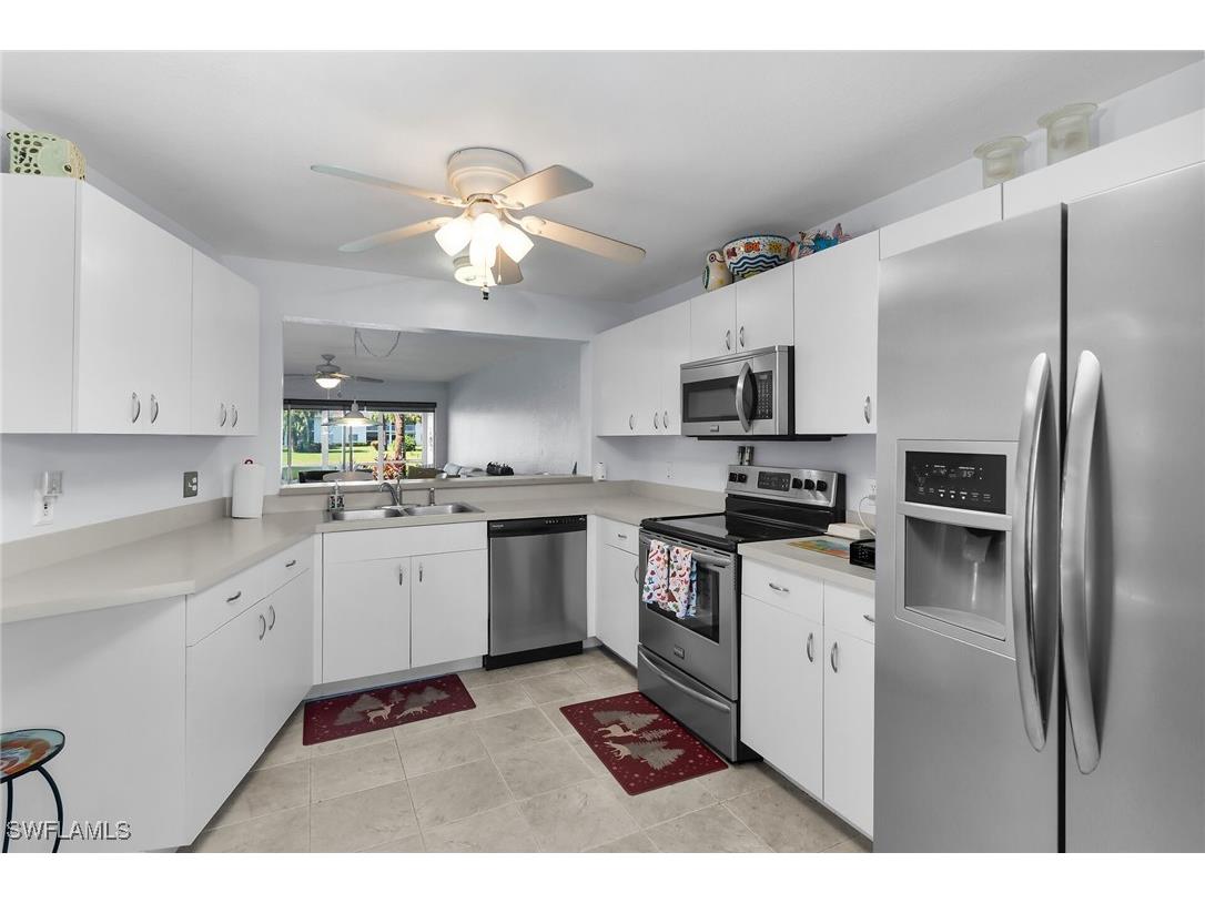 409 Gabriel Circle #2207 Naples FL 34104 225076873 image7