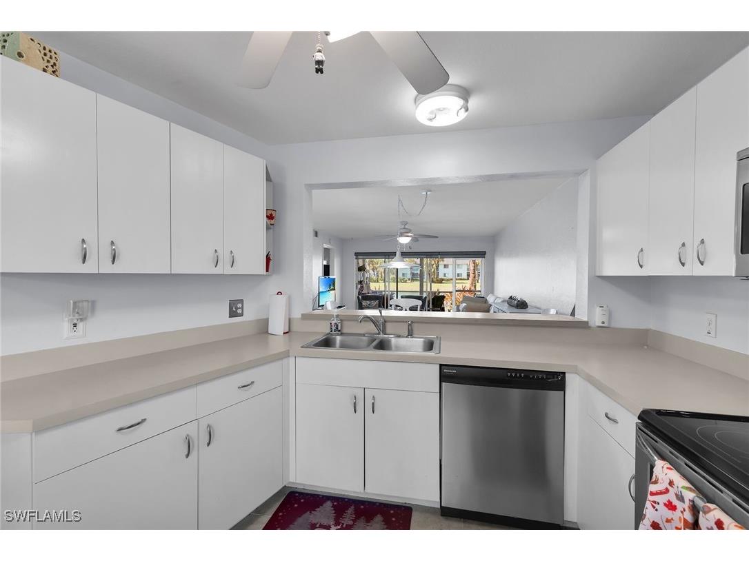 409 Gabriel Circle #2207 Naples FL 34104 225076873 image9