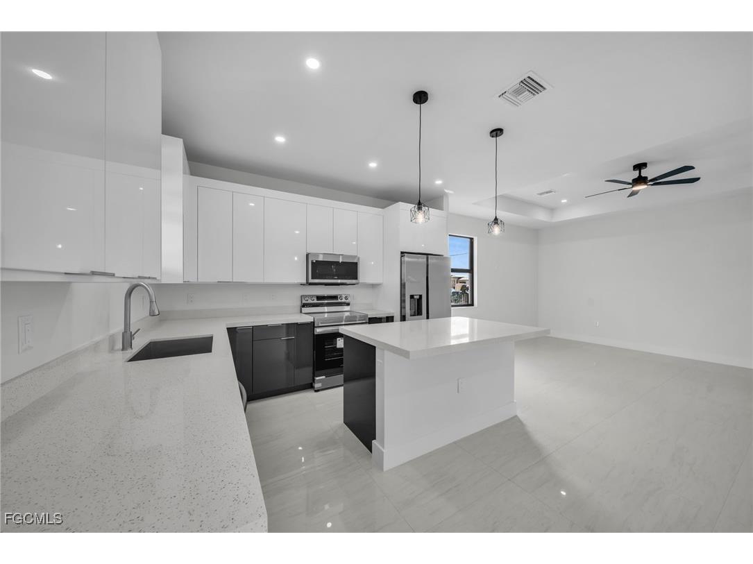 409 Grant Boulevard Lehigh Acres FL 33974 2025010161 image7