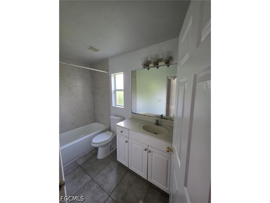 409 Hull Avenue S Lehigh Acres FL 33974 2026029080 image12