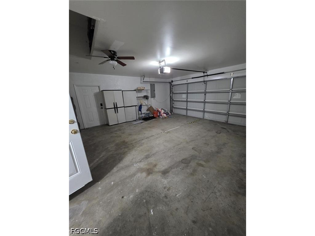 409 Hull Avenue S Lehigh Acres FL 33974 2026029080 image3