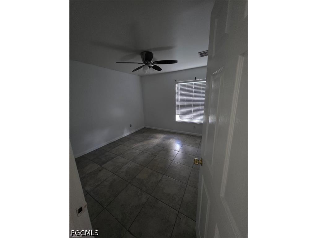 409 Hull Avenue S Lehigh Acres FL 33974 2026029080 image4