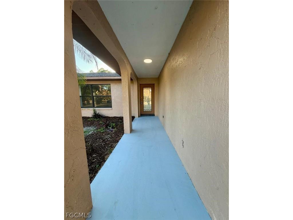 409 Mcarthur Avenue Lehigh Acres FL 33936 2026007717 image3