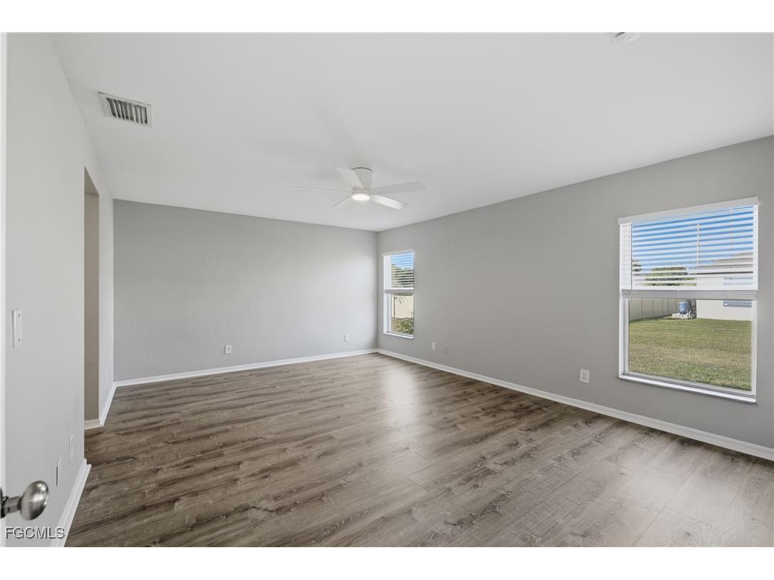 409 NE 25th Terrace Cape Coral FL 33909 2025019561 image19