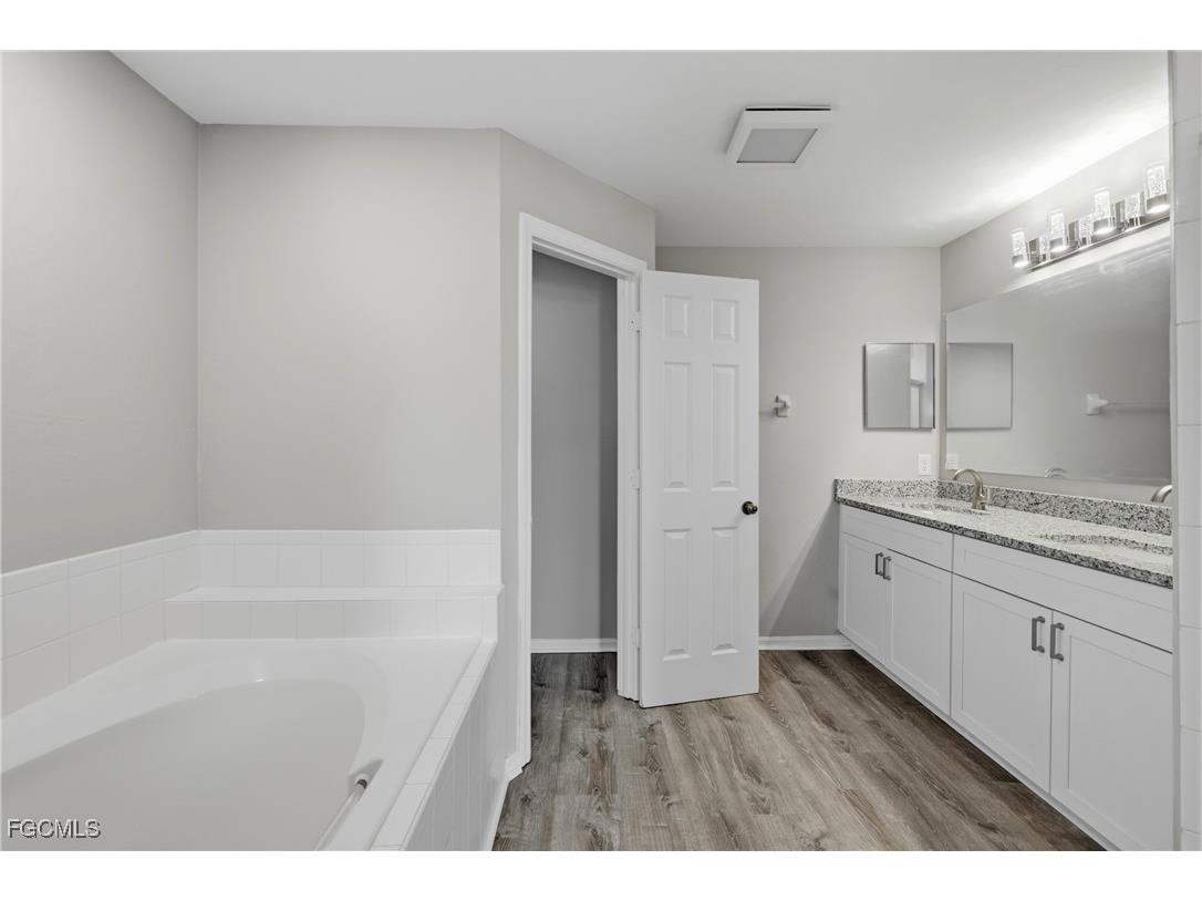 409 NE 25th Terrace Cape Coral FL 33909 2025019561 image22