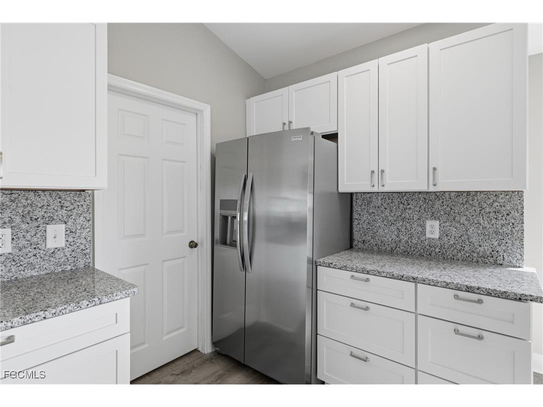 409 NE 25th Terrace Cape Coral FL 33909 2025019561 image8