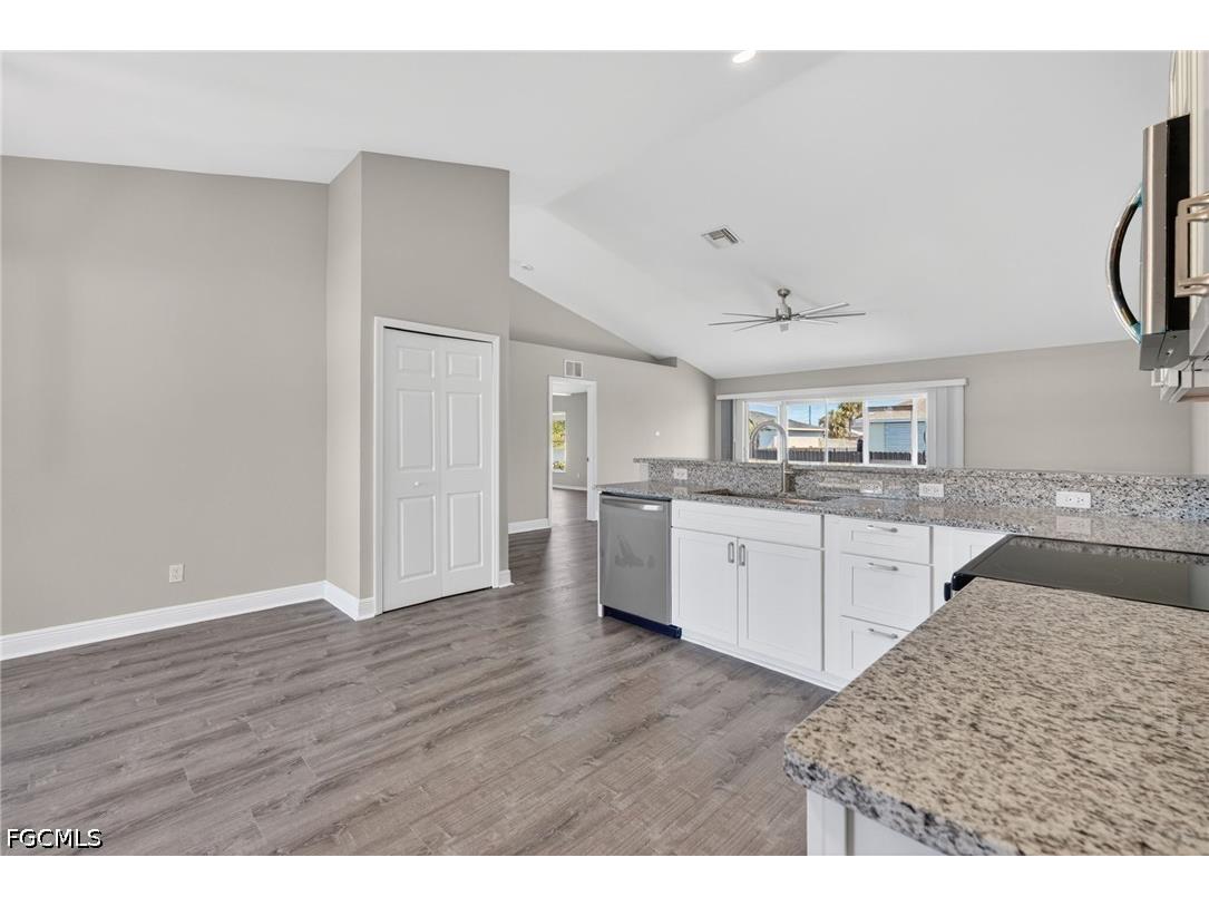 409 NE 25th Terrace Cape Coral FL 33909 2026022039 image11