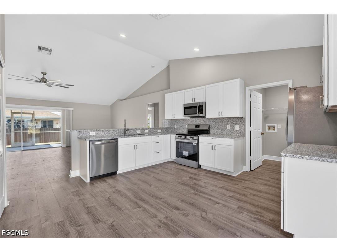 409 NE 25th Terrace Cape Coral FL 33909 2026022039 image8