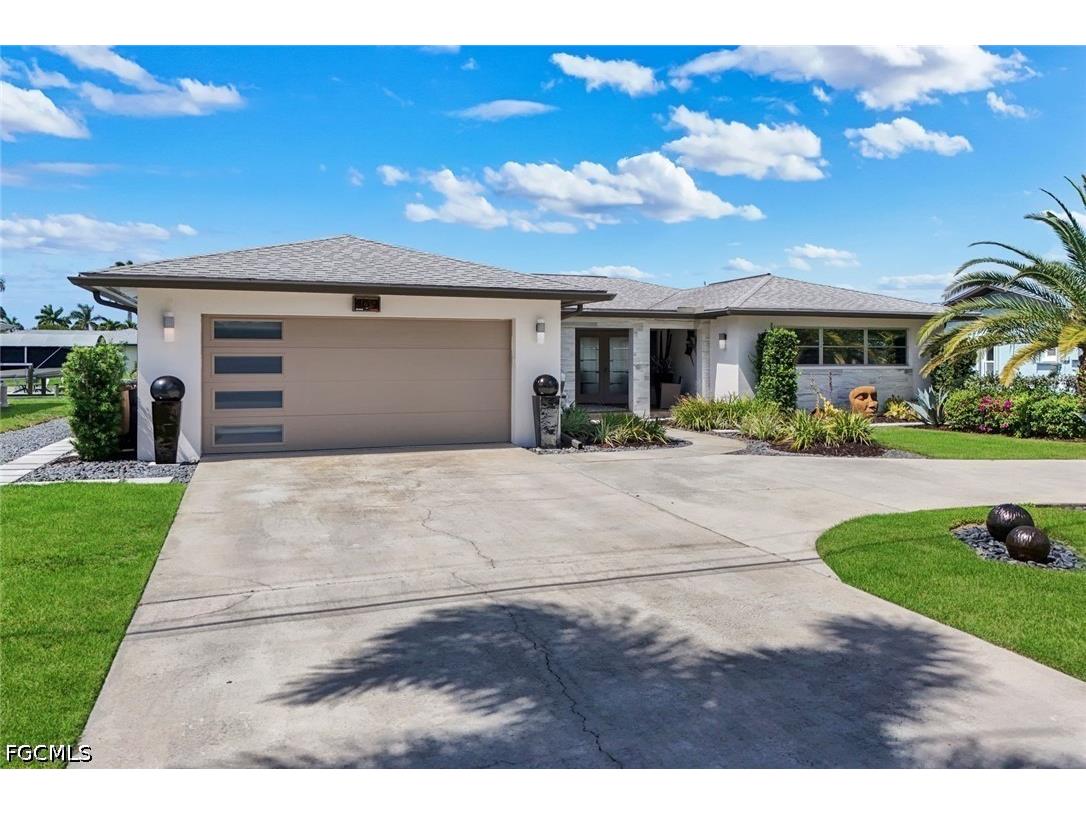 409 Tower Drive Cape Coral FL 33904 2026014981 image1