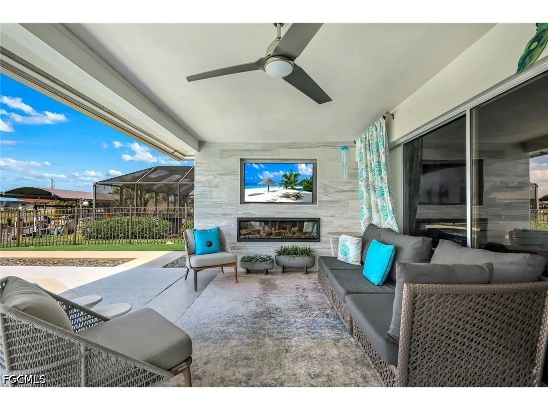 409 Tower Drive Cape Coral FL 33904 2026014981 image8