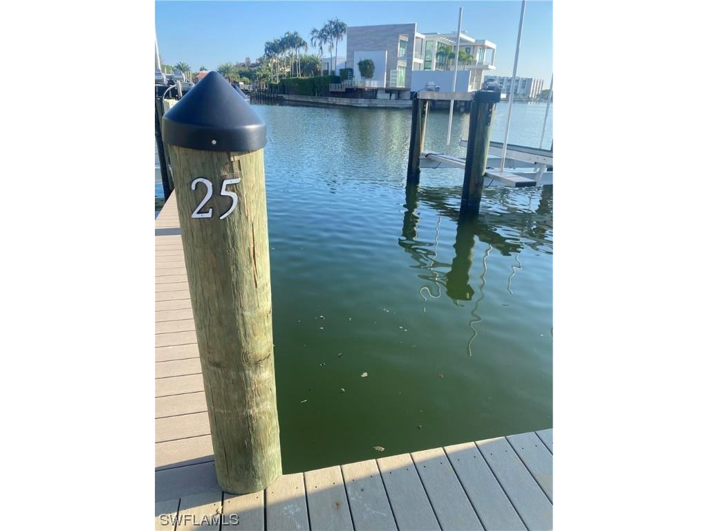 4090 Gulf Shore Boulevard N Naples FL 34103 223040168 image1