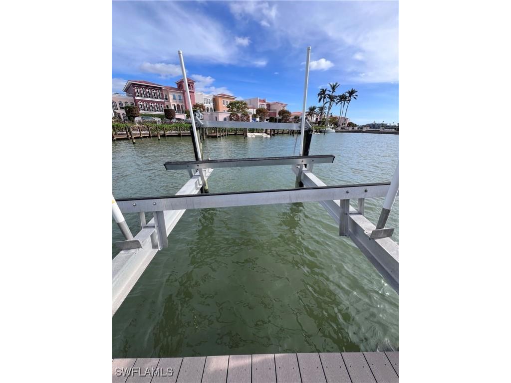 4090 Gulf Shore Blvd N #1 Naples FL 34103 225077033 image6