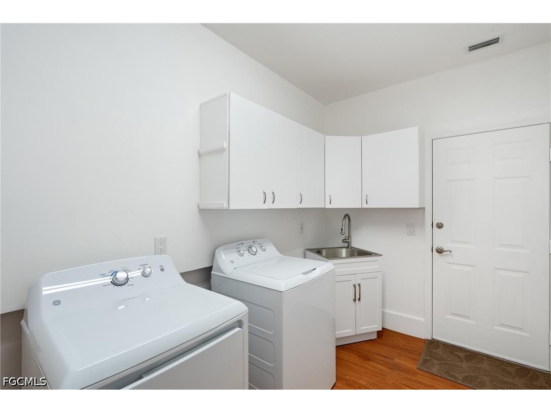 4090 W Gulf Drive Sanibel FL 33957 2026017249 image39