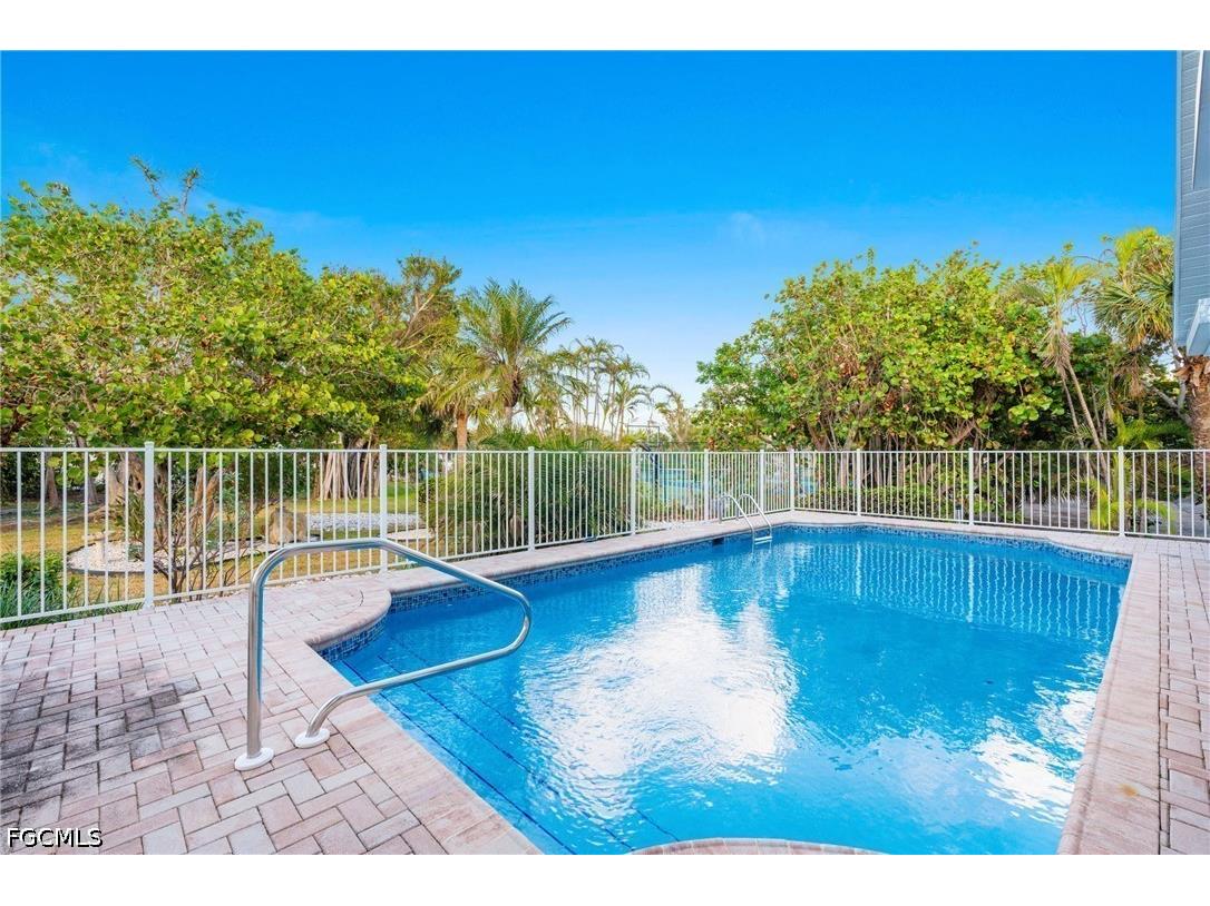 4090 W Gulf Drive Sanibel FL 33957 2026017249 image42