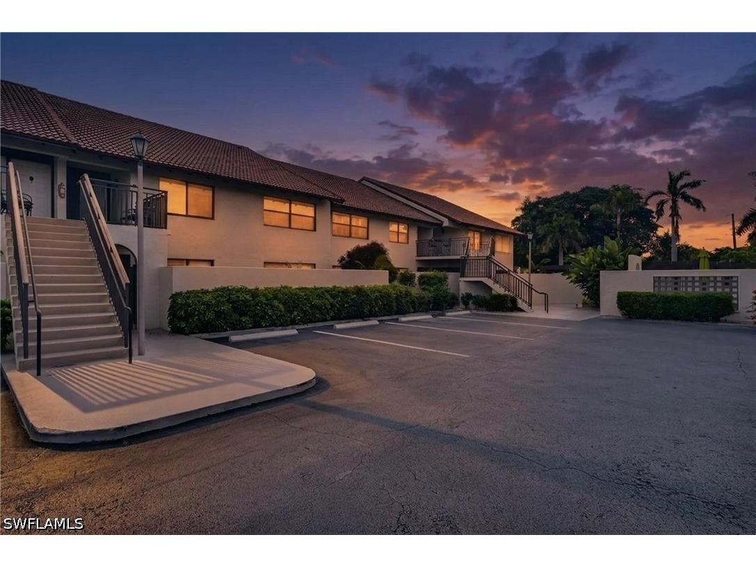 4092 Belair Lane #1 Naples FL 34103 226020108 image1
