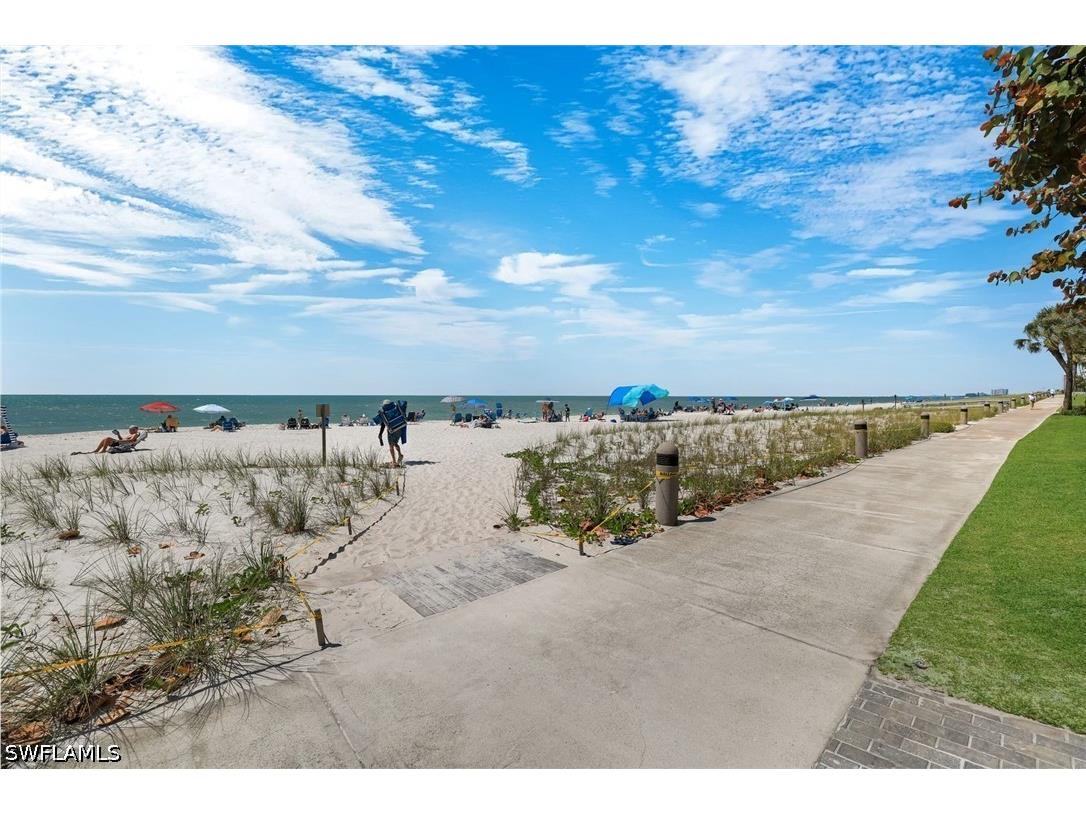 4092 Belair Lane #15 Naples FL 34103 226013534 image2