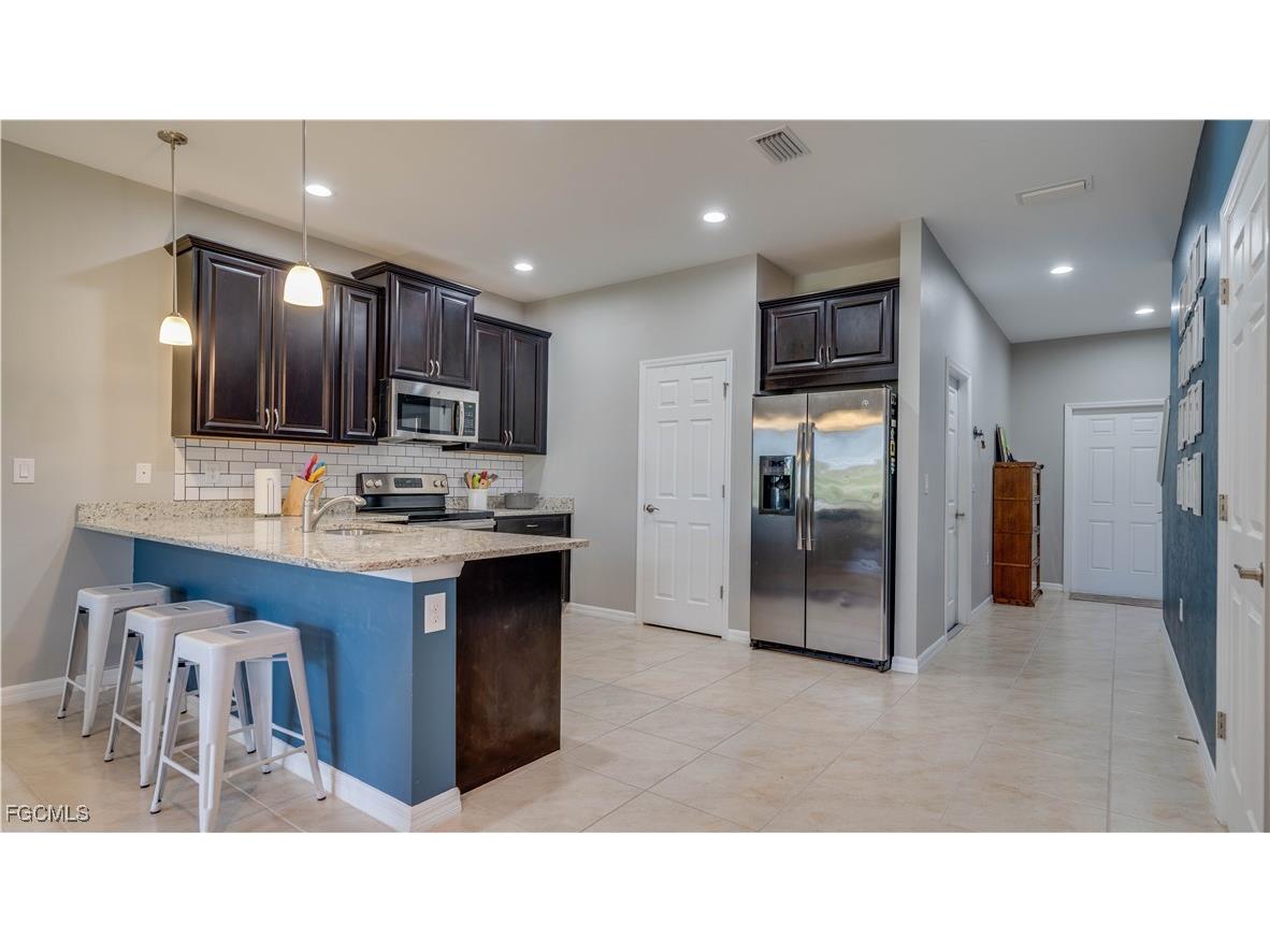 4093 Wilmont Place Fort Myers FL 33916 2025019639 image14