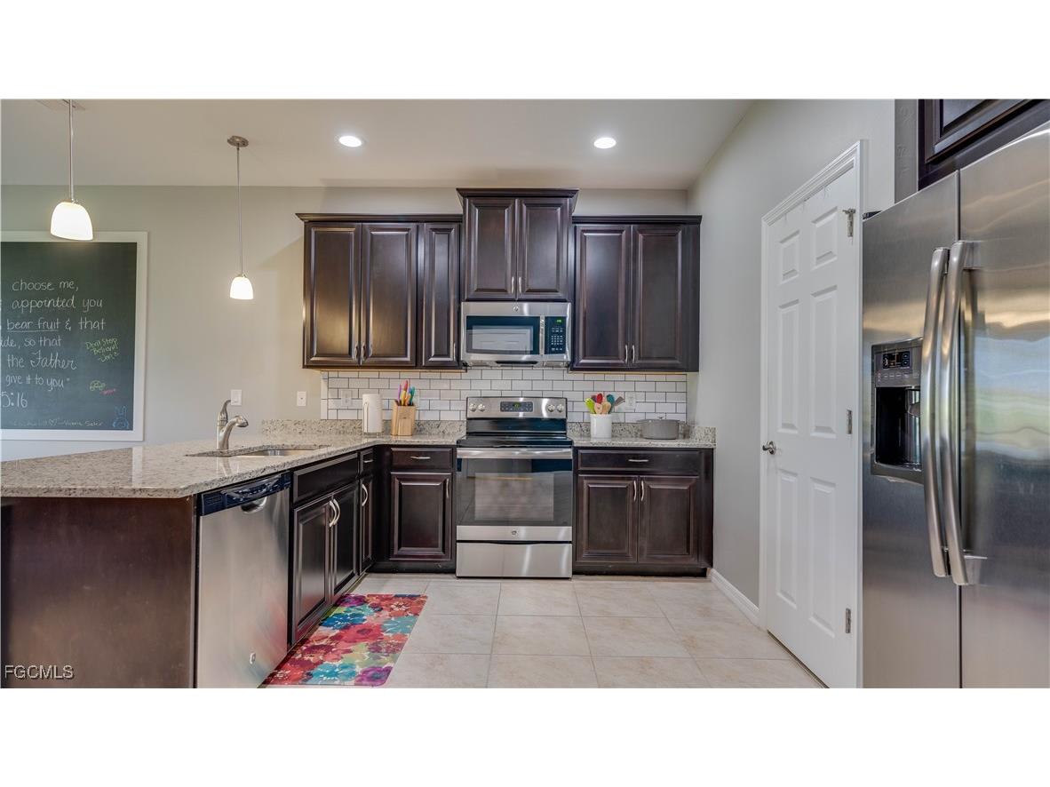 4093 Wilmont Place Fort Myers FL 33916 2025019639 image16
