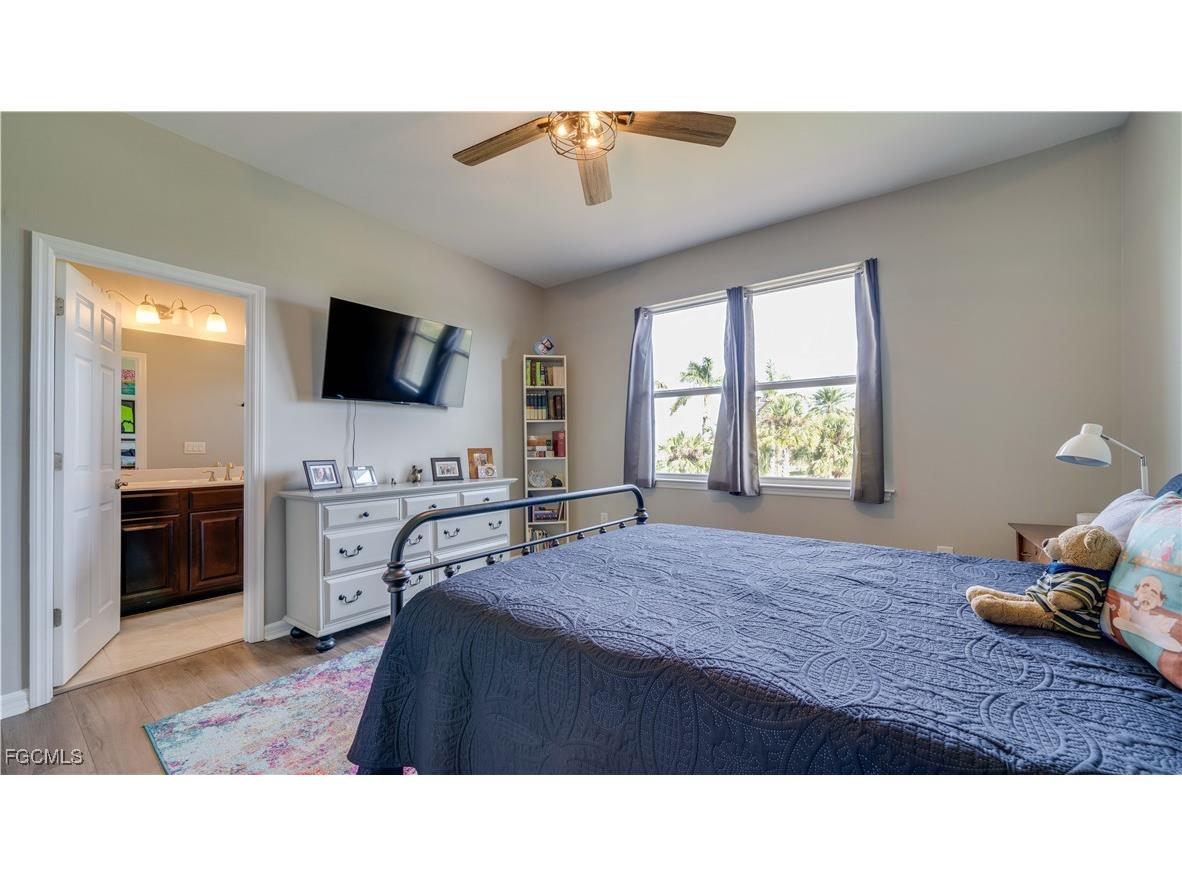 4093 Wilmont Place Fort Myers FL 33916 2025019639 image7