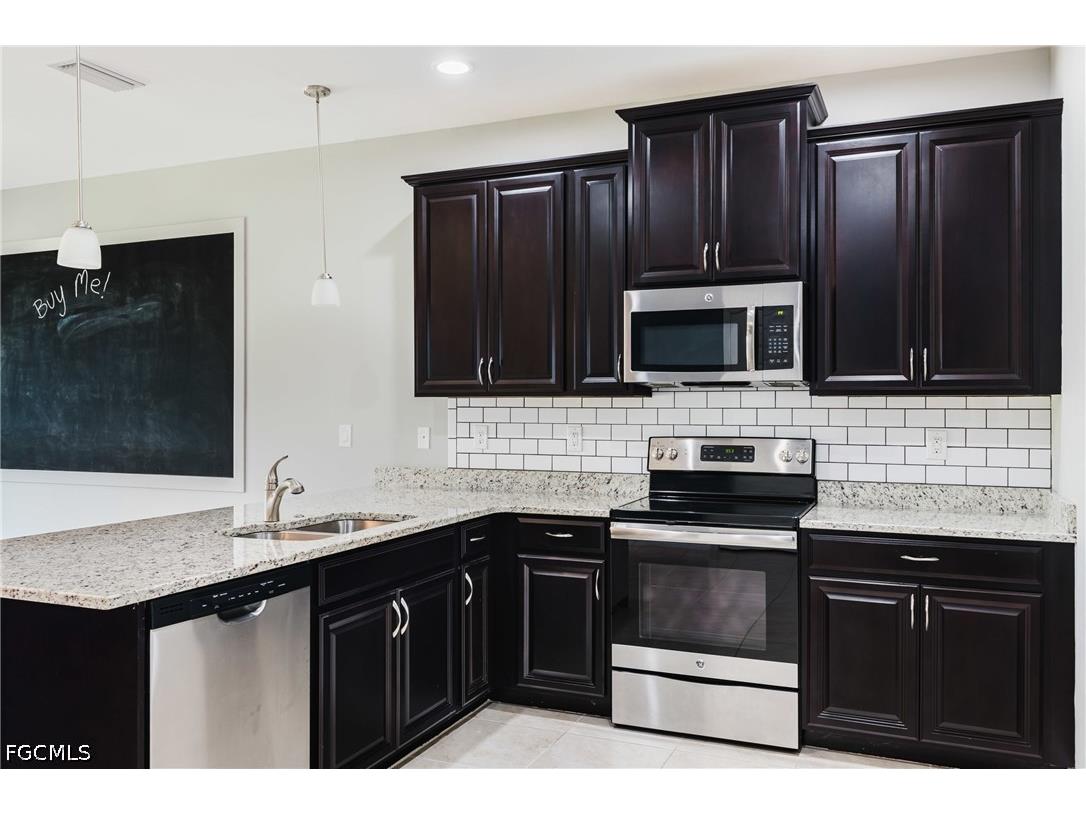 4093 Wilmont Place Fort Myers FL 33916 2026023873 image17