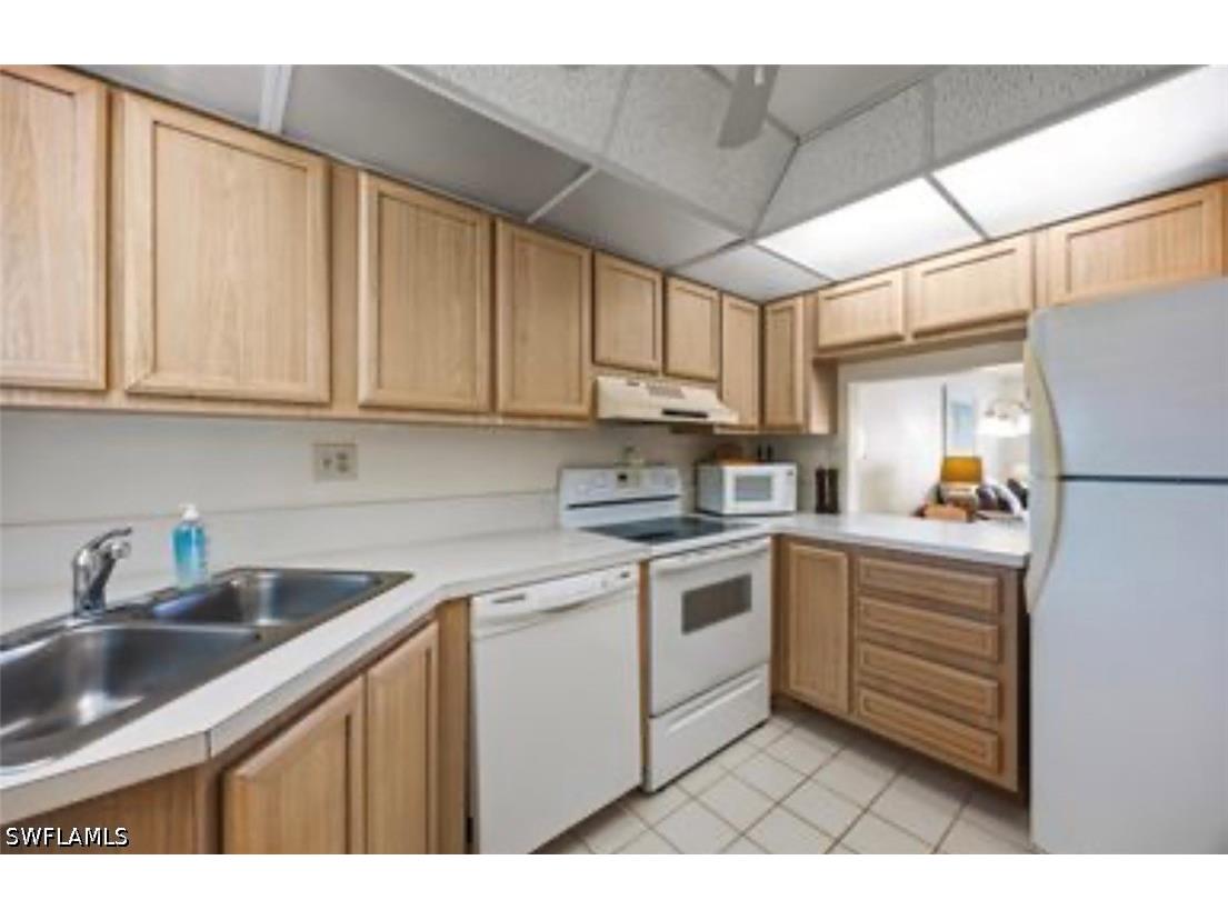 41 High Point Circle S #105 Naples FL 34103 226026276 image14